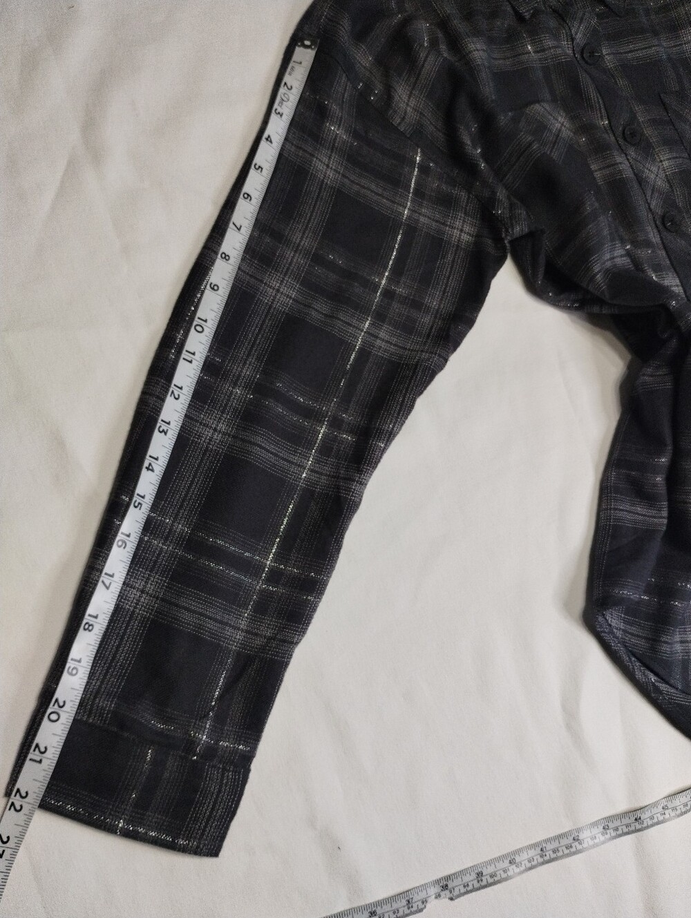 Maurices Charcoal Plaid Button-Up Shirt Size 0x - Picture 5 of 11